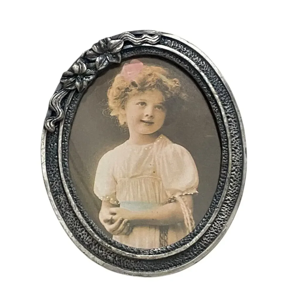 NWOT Vintage Floral Ornate INTERPUR Pewter Oval Photo Frame - Made in Taiwan